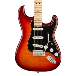 FENDER Player Stratocaster Plus Top, Maple Fingerboard, Aged Cherry Burst