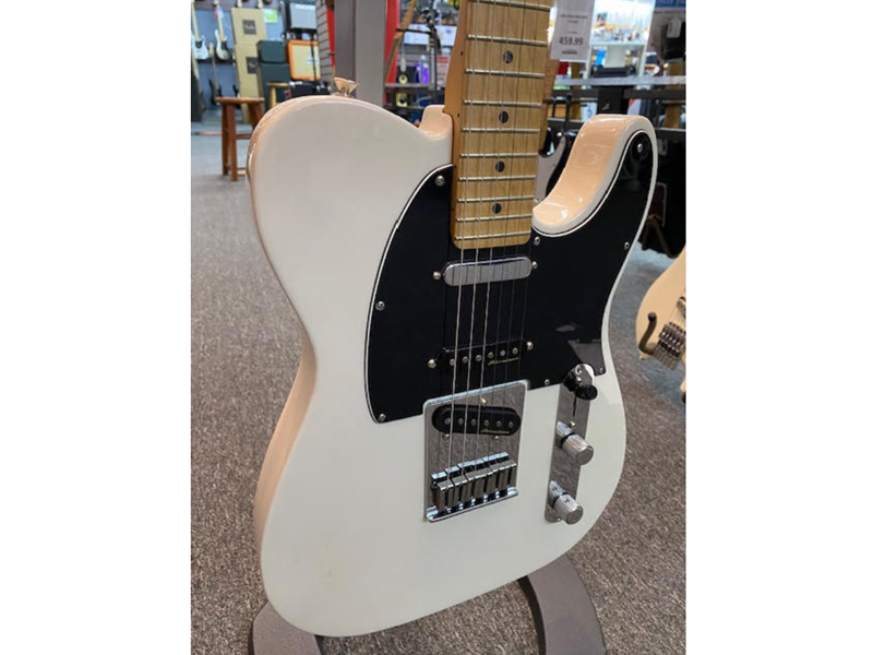 Jim's Music - Fender Deluxe Nashville Telecaster, Maple