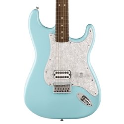 FENDER Tom DeLonge Stratocaster, Rosewood Fingerboard, Daphne Blue